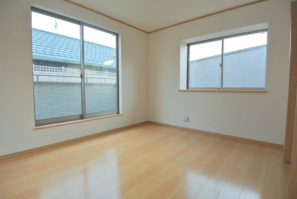 Non-living room. Local (September 2013) Shooting