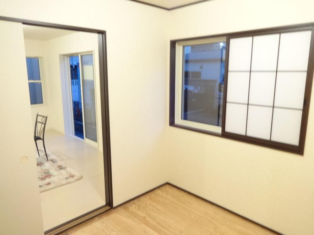 Non-living room. Indoor (11 May 2013) Shooting