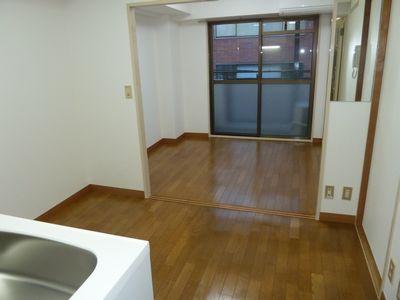 Other introspection. Western-style dining