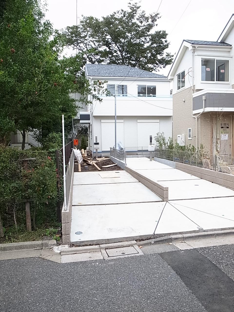 Parking lot. Car space Thank 2 car