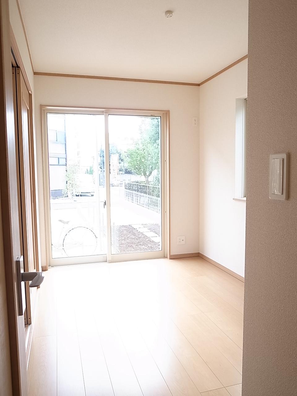 Non-living room. 1 Kaiyoshitsu 5 Pledge