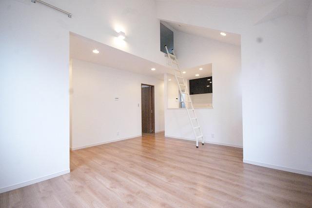 Living. A Building room (November 2013) Shooting