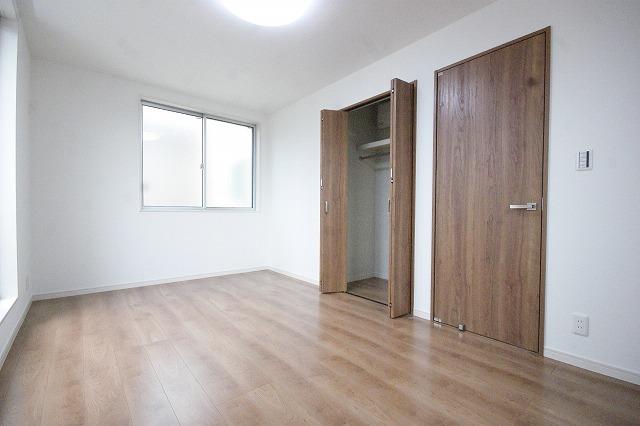 Non-living room. A Building room (November 2013) Shooting