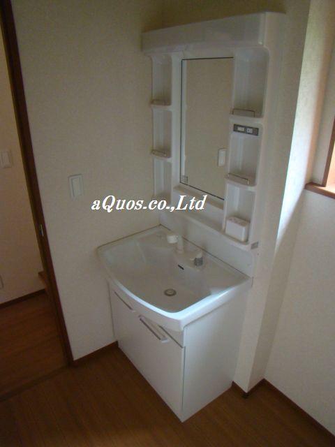 Same specifications photos (Other introspection). Same specifications