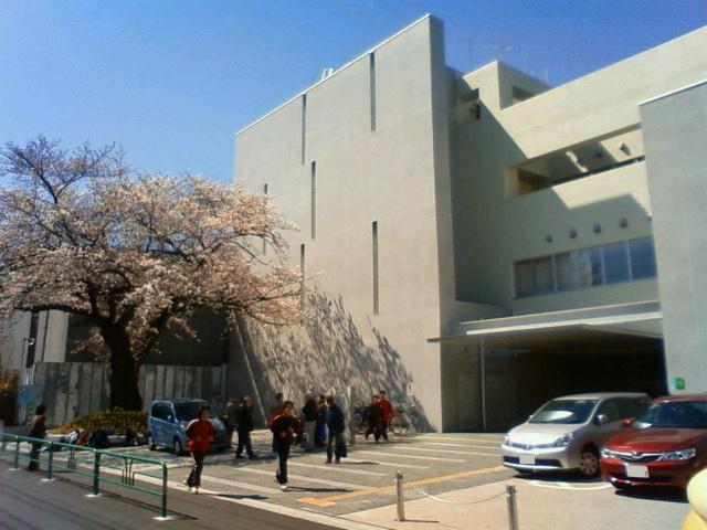 Junior high school. 1100m to Suginami Ward rush Junior High School