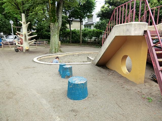 kindergarten ・ Nursery. 636m to Suginami Ward Takaidonishi kindergarten