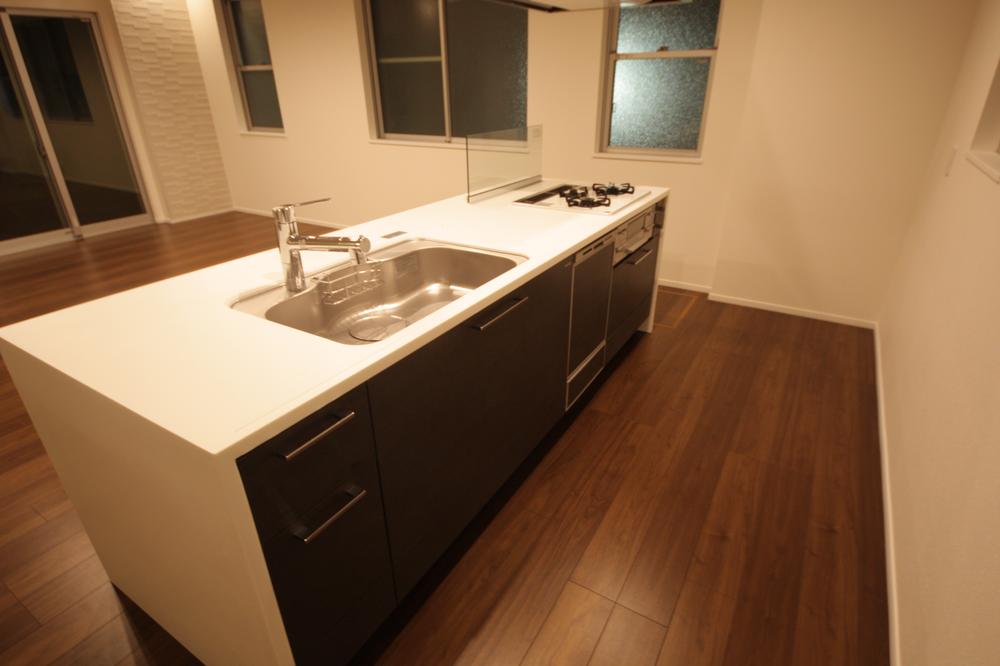 Kitchen. All-in-one washer