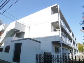 Building appearance. Reinforced concrete apartment