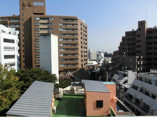 View photos from the dwelling unit