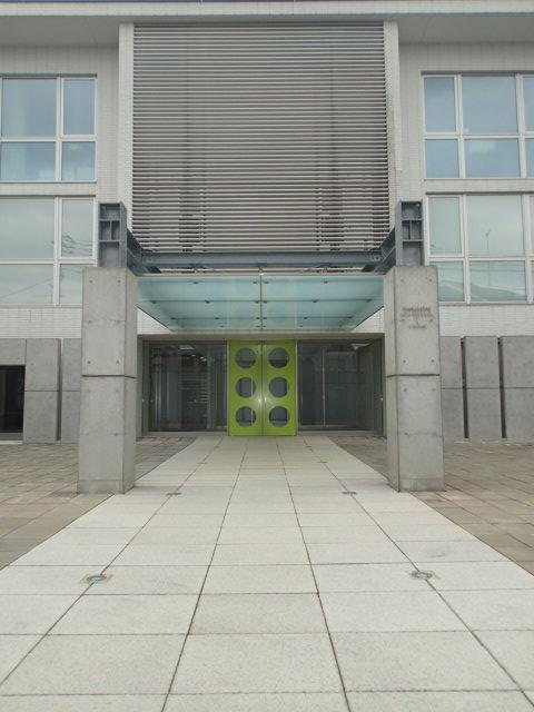 Entrance. Common areas Entrance approach. Almost reminiscent of the museum ・ ・ ・ .