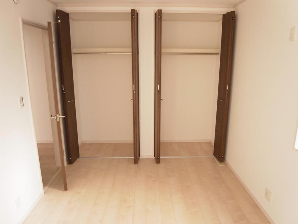 Non-living room. C Building: Western-style