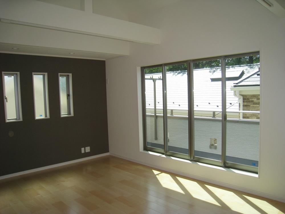 Same specifications photos (living). Living example of construction