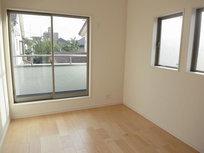 Same specifications photos (Other introspection). Western-style construction cases