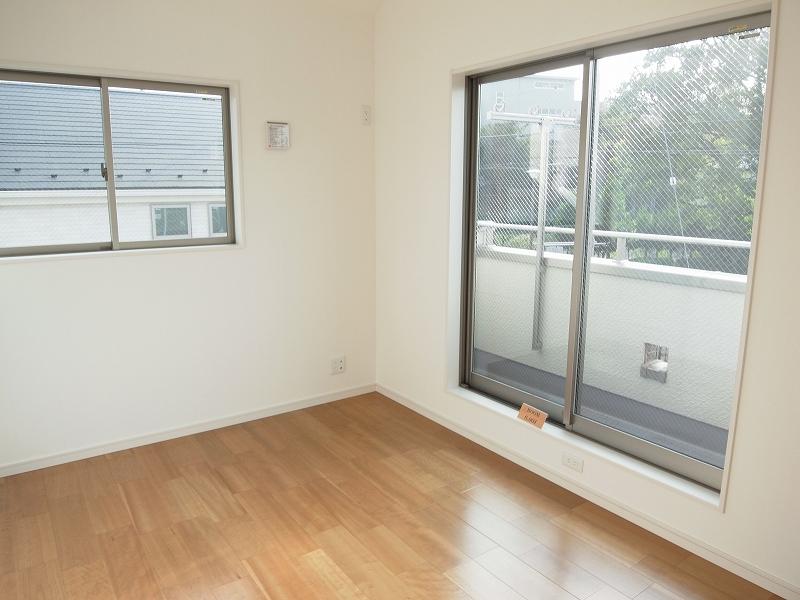 Same specifications photos (Other introspection). Western-style construction cases