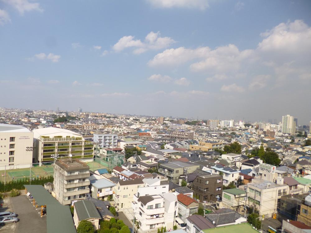 View photos from the dwelling unit. View from local (September 2013) Shooting