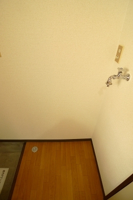 Other room space. Laundry Area is room! 