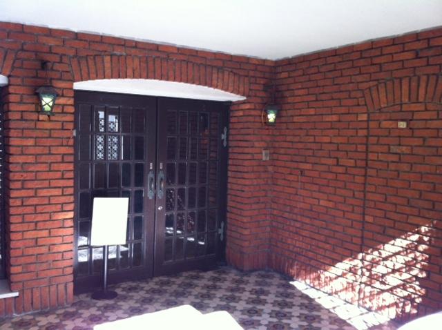 Entrance. Common areas