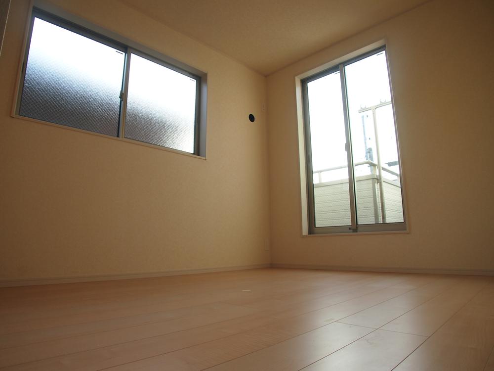 Non-living room. Indoor (12 May 2013) Shooting