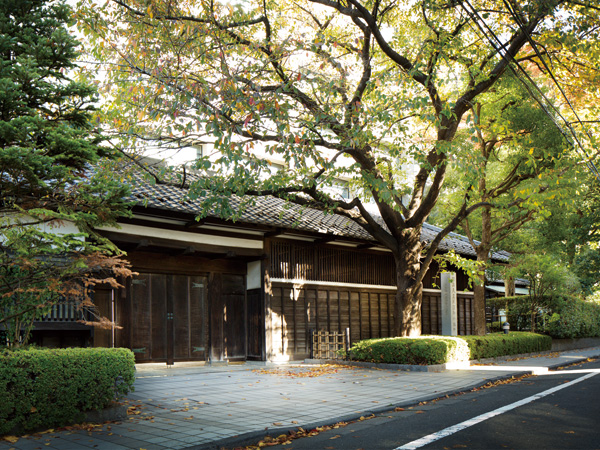 Surrounding environment. Emperor Meiji Ogikubo your small holiday plant remains (about 340m / A 5-minute walk)