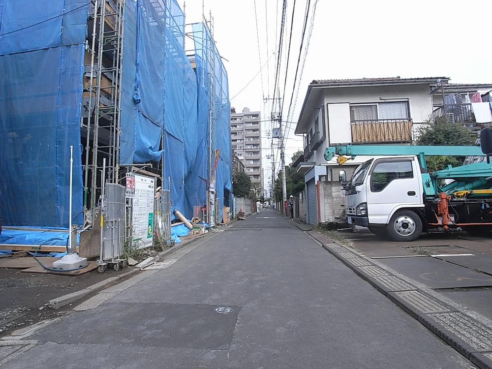 Local photos, including front road. October 2013