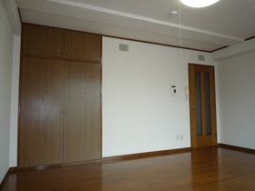 Living and room. 11.5 Pledge of flooring of the room ☆