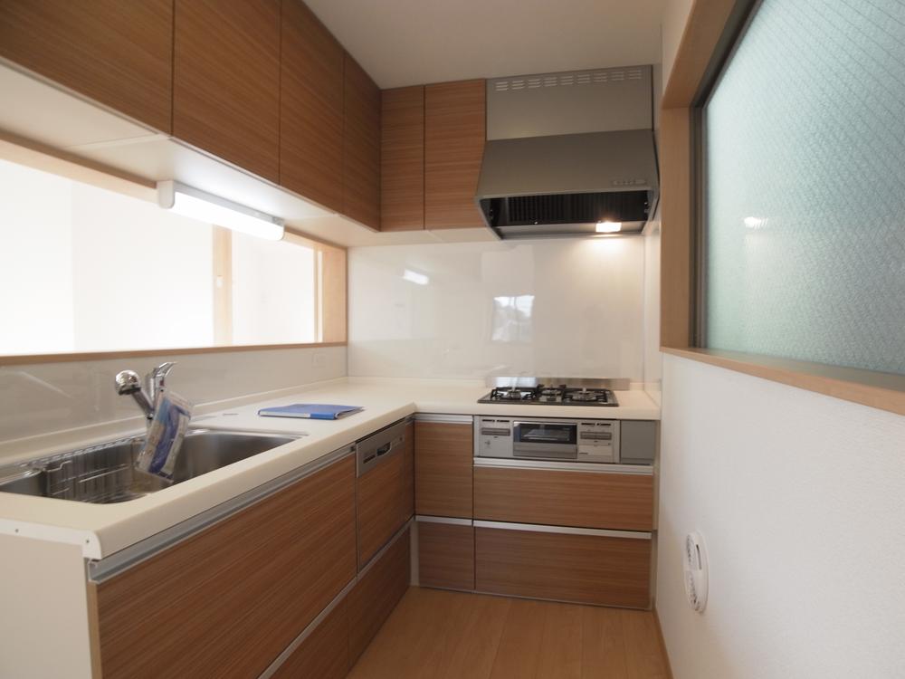 Kitchen. Local (September 2013) Shooting