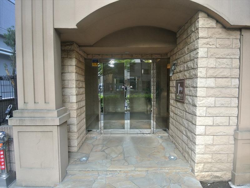 Entrance. Local (11 May 2013) Shooting