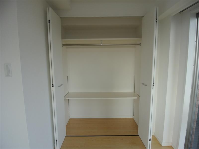 Receipt. Local (11 May 2013) Shooting