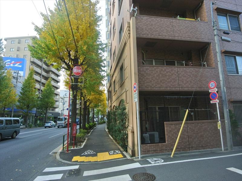 Local appearance photo. Local (11 May 2013) Shooting