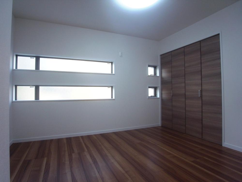 Non-living room. Indoor (11 May 2013) Shooting