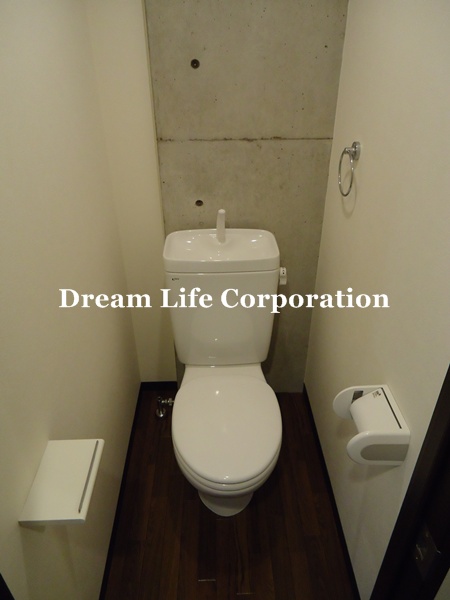 Toilet.  ※ In fact the we use the photos in the same building may be different.