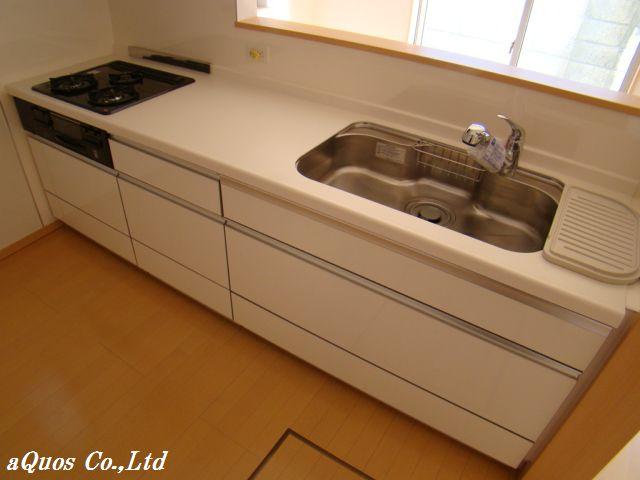 Same specifications photo (kitchen). Same specifications