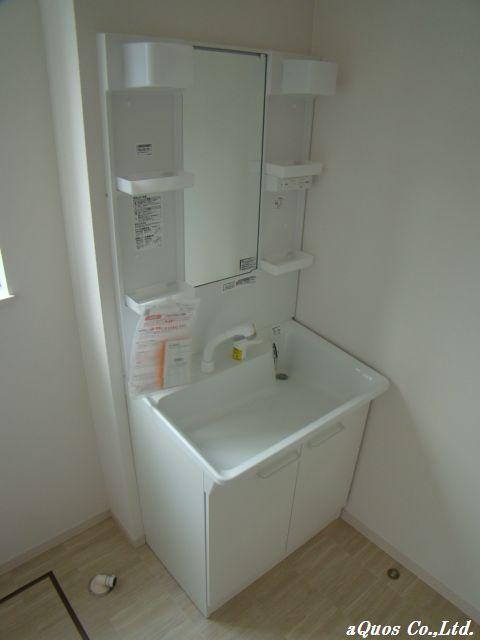 Same specifications photos (Other introspection). Same specifications