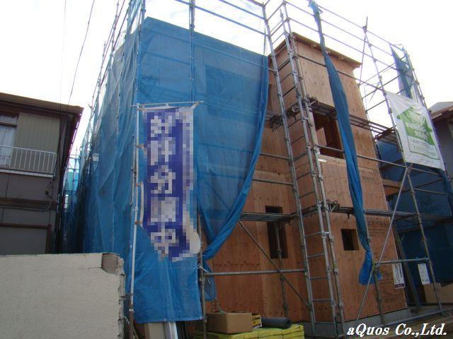 Local appearance photo. Local (10 May 2013) Shooting