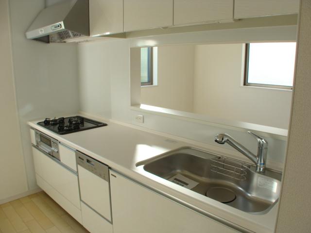 Same specifications photo (kitchen)