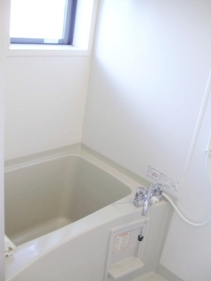 Bath. ◆ Bathroom with bathroom dryer ◆