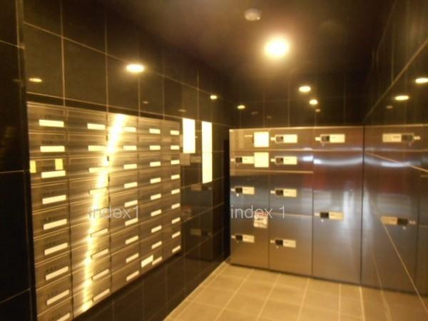 Other common areas. Convenient home delivery box equipped in the absence