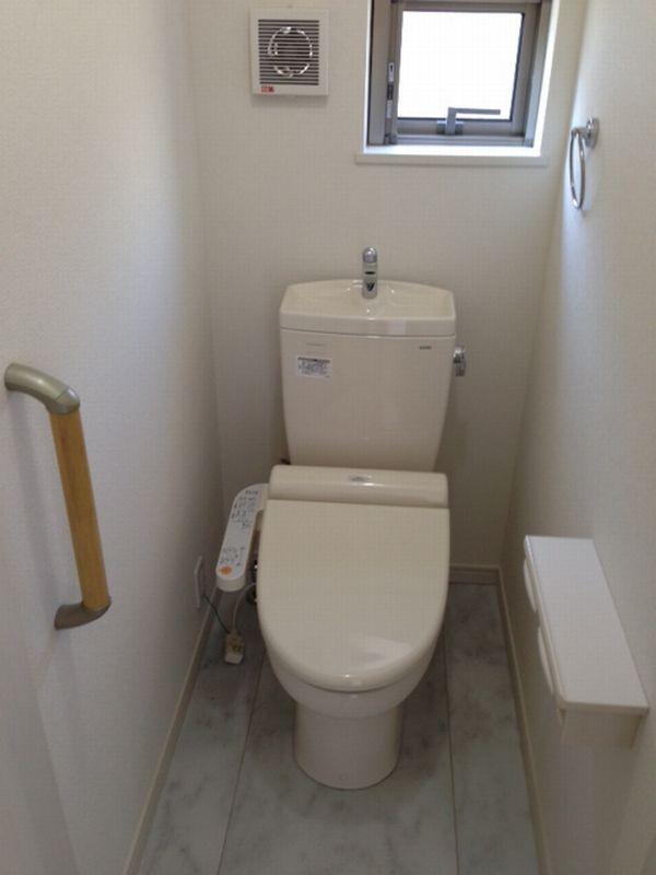 Toilet. Enforcement example photo