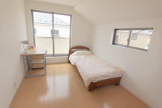 Non-living room. Enforcement example photo