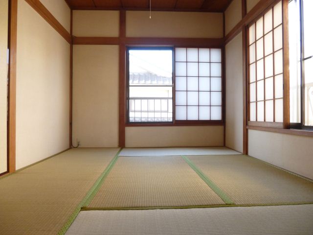 Living and room. Good day