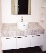 Wash basin, toilet. Example of construction