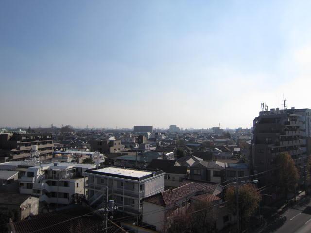 View photos from the dwelling unit. View from the site (December 2013) Shooting