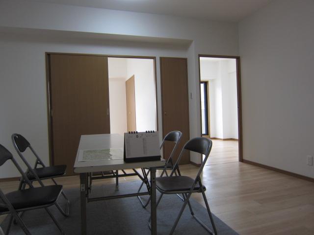 Suginami-ku, Tokyo Izumi 1