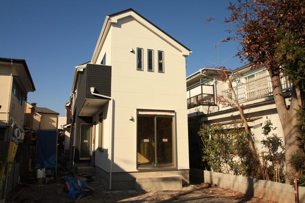 Local appearance photo