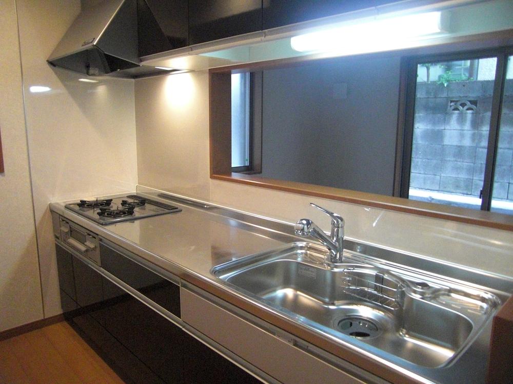 Same specifications photo (kitchen). Kitchen construction cases