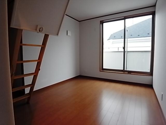 Same specifications photos (Other introspection). Western-style construction cases