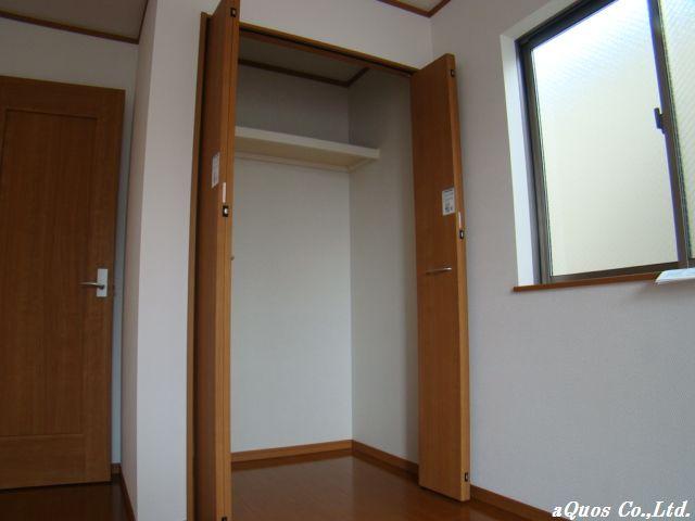 Same specifications photos (Other introspection). Same specifications