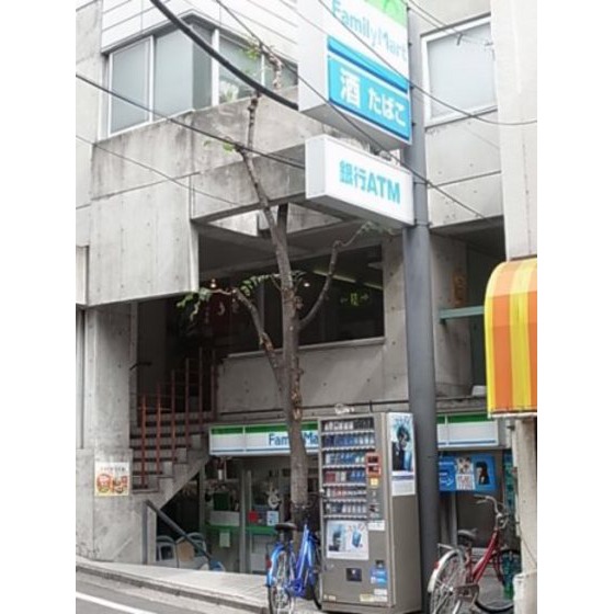 Convenience store. 130m to FamilyMart Kugayama Station Kitamise (convenience store)