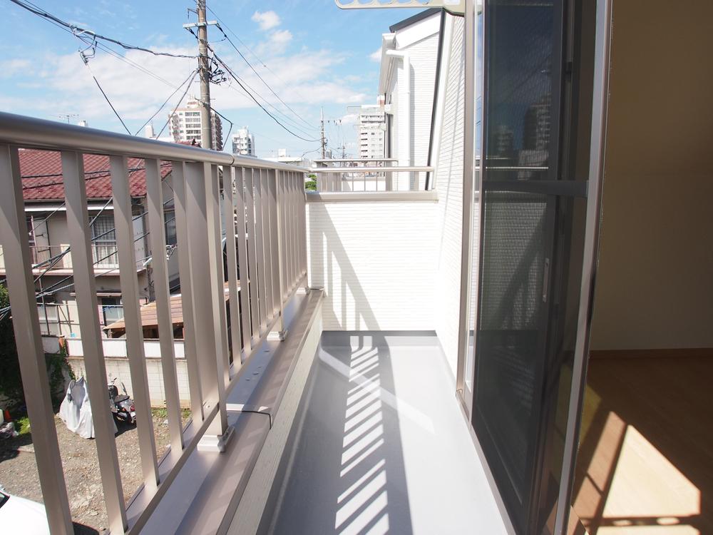 View photos from the dwelling unit. View from local (September 2013) Shooting