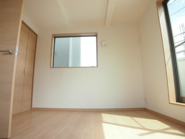 Non-living room. Indoor (September 2013) Shooting